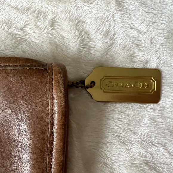 Vintage Coach Tan Leather Slim Wrislet Clutch - Picture 15 of 15